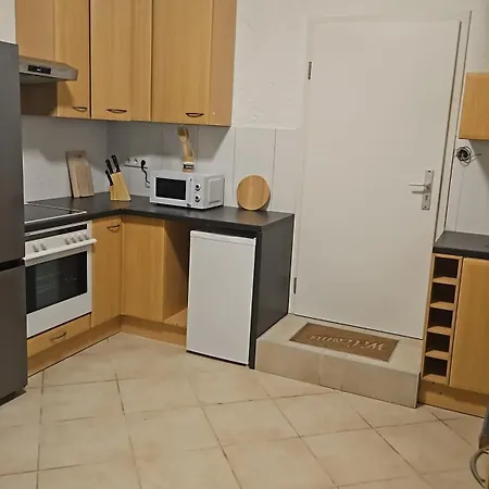 Apartment 111-immobilien *